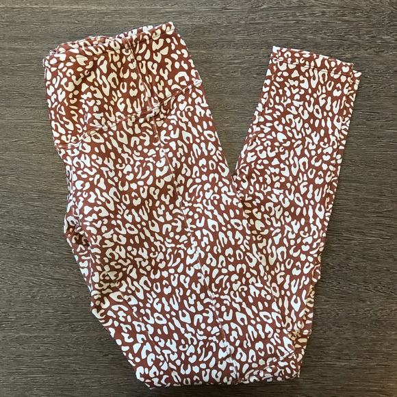 Indah Body Rust Leopard Print Legging Size 2 - Picture 1 of 6